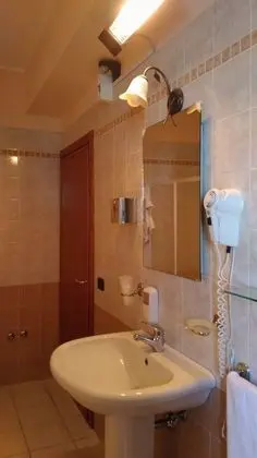 Junior Süit, Balkon