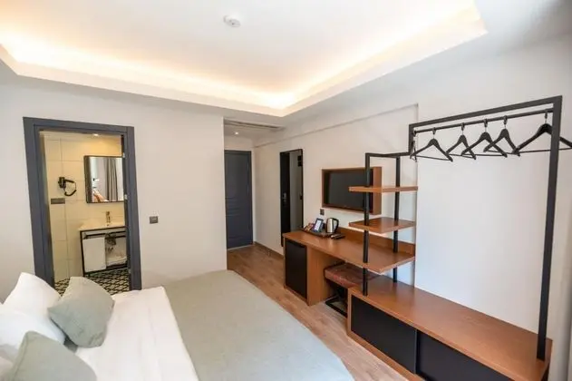 Çift Kişilik, Dağ Manzaralı, Fransız Balkonlu