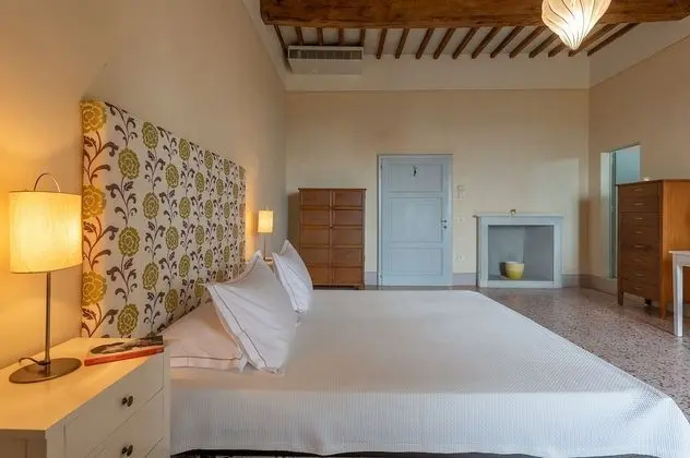 Comfort Tek Büyük veya İki Ayrı Yataklı Oda