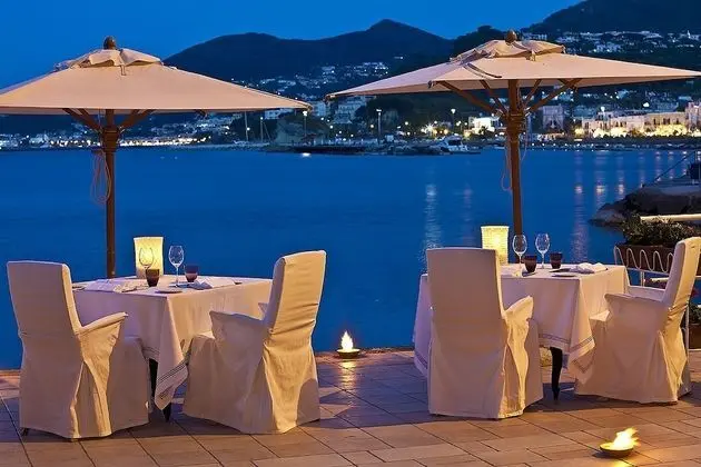 Apart Daire, 2 Yatak Odası, Sigara İçilebilir, Şömine