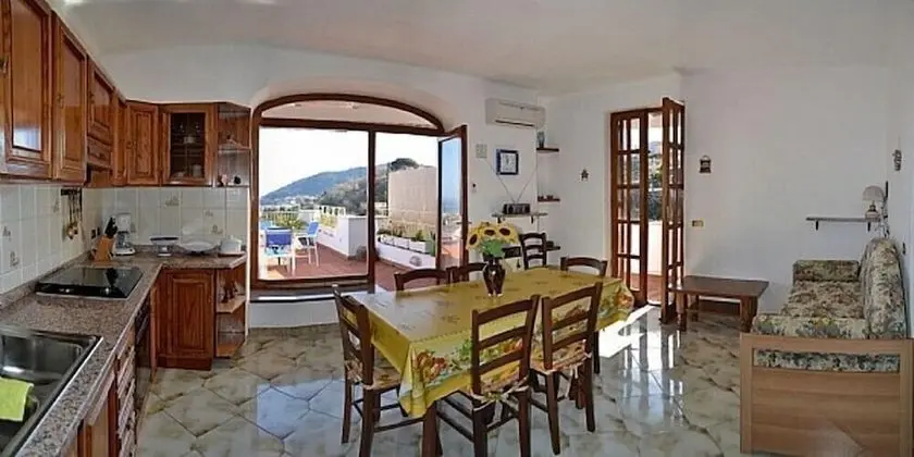 Apart Daire, 3 Yatak Odası, Sigara İçilebilir, Şömine