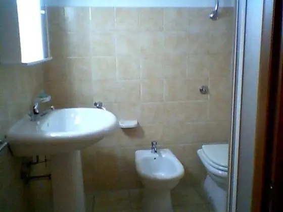 Üç Kişilik Oda
