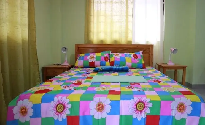Oda (with 2 Queen Beds)