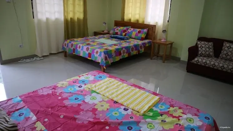 Oda (with 2 Queen Beds)