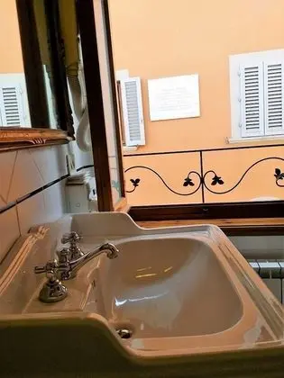 Classic Tek Büyük Yataklı Oda