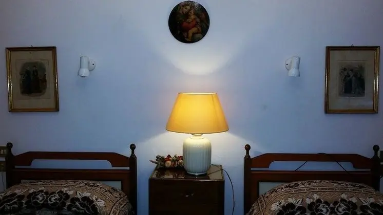 İki Ayrı Yataklı Oda, 2 Tek Kişilik Yatak