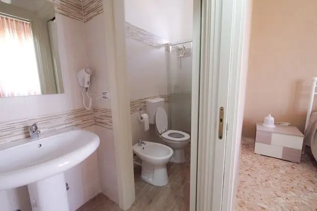Tek Büyük Yataklı Oda, Özel Banyo (Brownie)