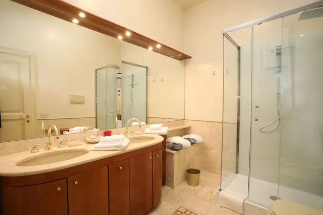 Deluxe Tek Büyük Yataklı Oda, Teras