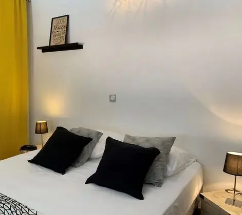 Üç Kişilik Oda