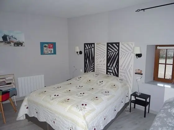Üç Kişilik Oda (Birmane)