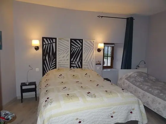 Üç Kişilik Oda (Birmane)
