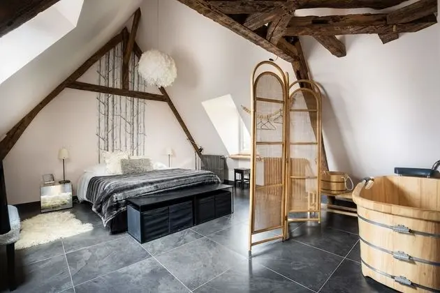 Tek Büyük Yataklı Oda