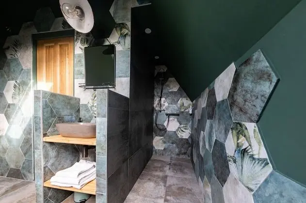 Tek Büyük Yataklı Oda