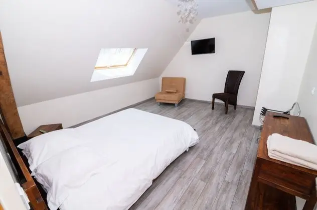 Tek Büyük Yataklı Oda