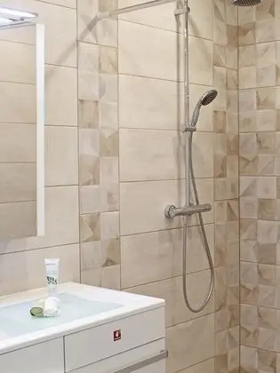 Tek Büyük veya İki Ayrı Yataklı Oda, Engellilere Uygun, Bahçe Manzaralı (COQ - RDC - PMR)