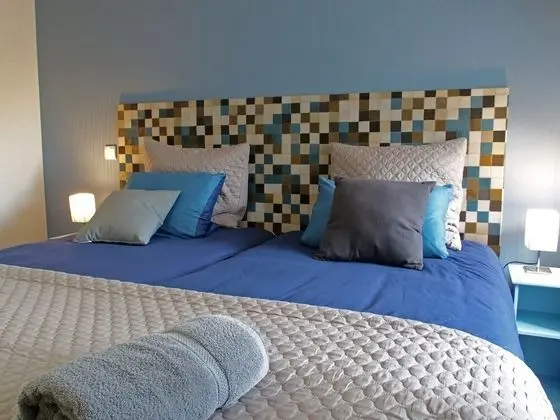 Tek Büyük Yataklı Oda, Özel Banyo, Avlu Manzaralı (Cochon Etage)