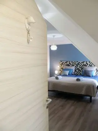 Tek Büyük Yataklı Oda, Özel Banyo, Avlu Manzaralı (Cochon Etage)