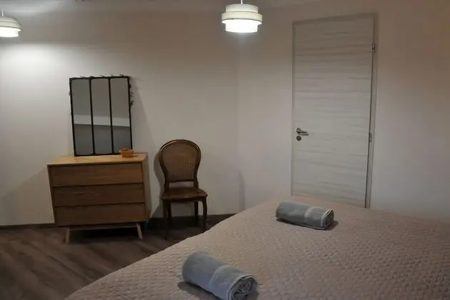 Tek Büyük Yataklı Oda, Özel Banyo, Avlu Manzaralı (Cochon Etage)