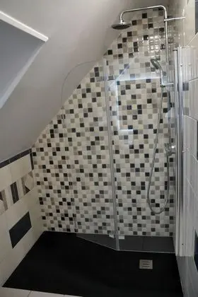 Tek Büyük Yataklı Oda, Özel Banyo, Avlu Manzaralı (Cochon Etage)