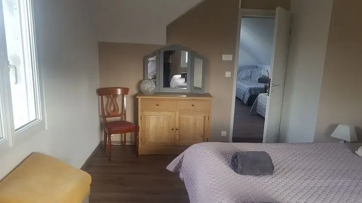 Tek Büyük Yataklı Oda, Özel Banyo, Bahçe Manzaralı (Vache, baignoire, étage)