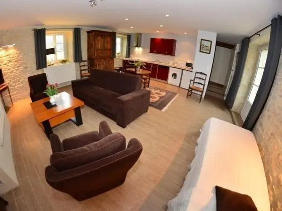 Superior Apart Daire, Banyolu/Duşlu, Bahçe Manzaralı