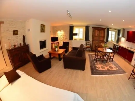Superior Apart Daire, Banyolu/Duşlu, Bahçe Manzaralı