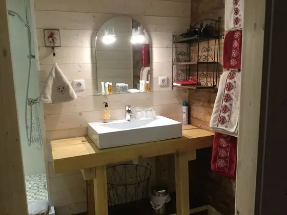 Tek Büyük Yataklı Oda, Dağ Manzaralı (2)