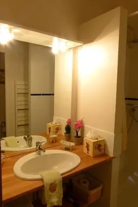 Standard Tek Büyük Yataklı Oda (Milouin)