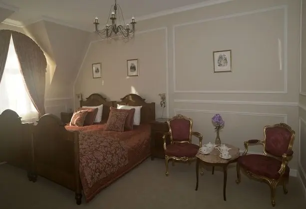 Standard Tek Büyük veya İki Ayrı Yataklı Oda