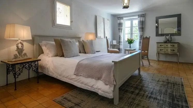 Deluxe Tek Büyük Yataklı Oda (Madeleine)