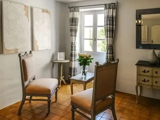 Deluxe Tek Büyük Yataklı Oda (Madeleine)