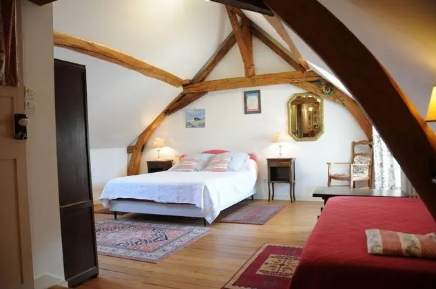 Üç Kişilik Oda (Lilas)