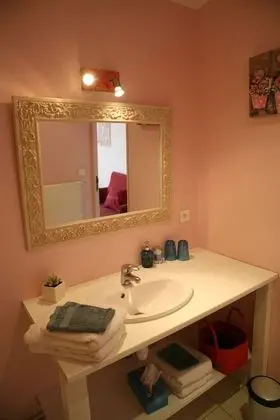 Comfort Tek Büyük Yataklı Oda (Eléonore)