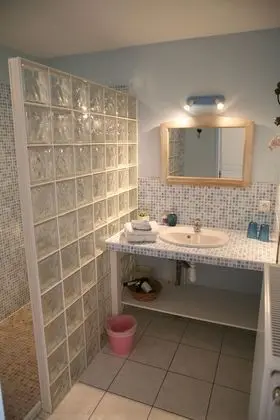 Üç Kişilik Oda (Leopoldine)