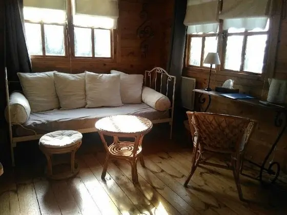 Dağ Evi (Provencal)