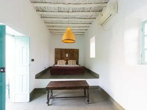 Traditional Tek Büyük Yataklı Oda