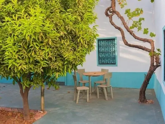 Traditional Tek Büyük Yataklı Oda