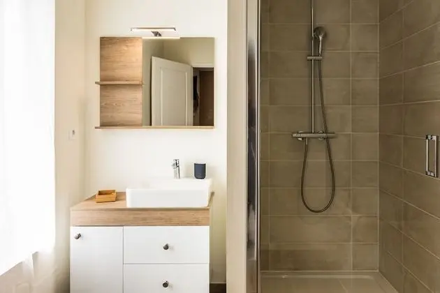 Tek Büyük Yataklı Oda (Rose)