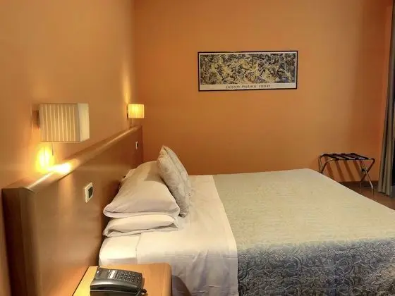 Family Üç Kişilik Oda, Birden Çok Yatak, Balkon, Avlu Manzaralı