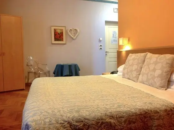 Family Üç Kişilik Oda, Birden Çok Yatak, Balkon, Avlu Manzaralı