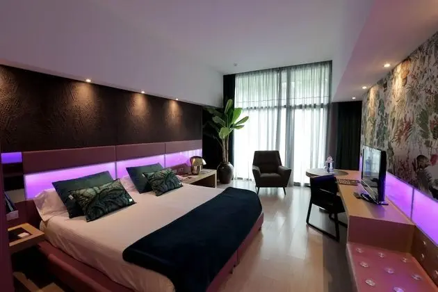 Club Büyük Yataklı Tek Kişilik Oda, Resort Manzaralı