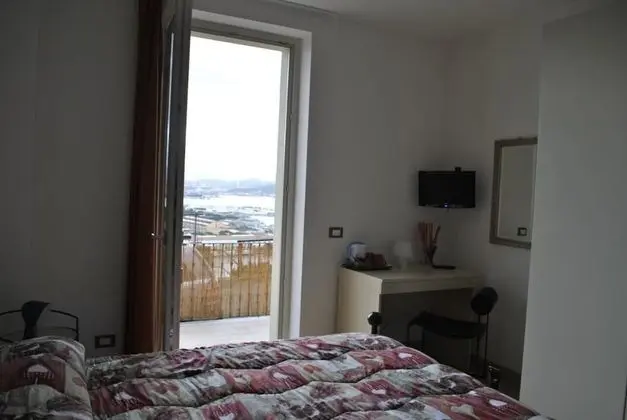 Tek Büyük Yataklı Oda, Özel Banyo, Deniz Manzaralı