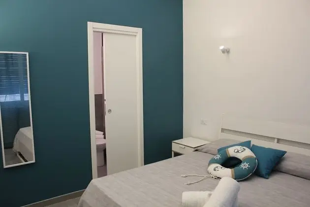 Deluxe Tek Büyük Yataklı Oda, Liman Manzaralı (L'approdo del fenicio)