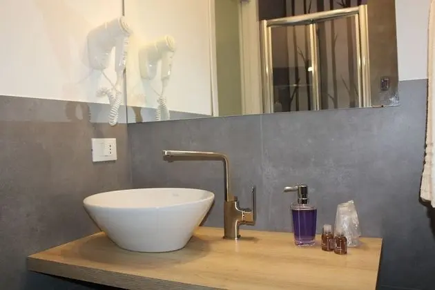 Deluxe Tek Büyük Yataklı Oda, Liman Manzaralı (L'approdo del fenicio)