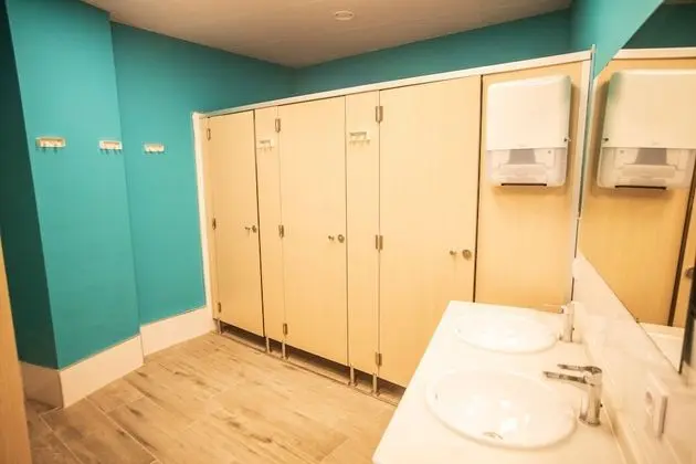 Ortak Ranzalı Oda, Ortak Banyo (1 bed in 5-beds mixed Dormitory)