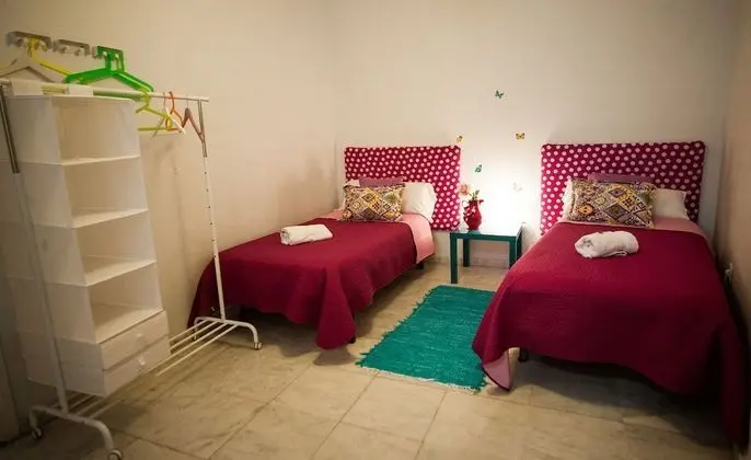 Tek Büyük Yataklı Oda, Ortak Banyo