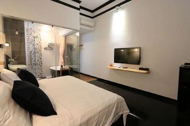 Deluxe Tek Büyük Yataklı Oda (1)