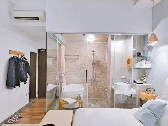 Deluxe Tek Büyük Yataklı Oda (2)