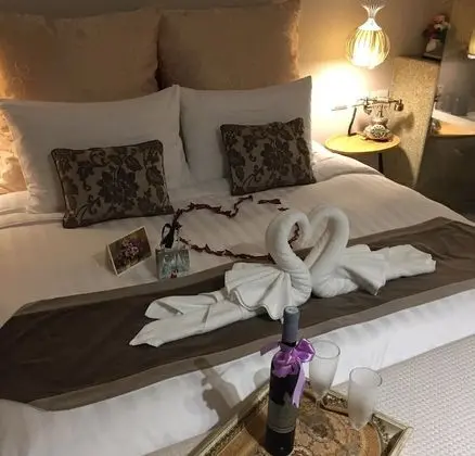 Deluxe Tek Büyük Yataklı Oda (3)