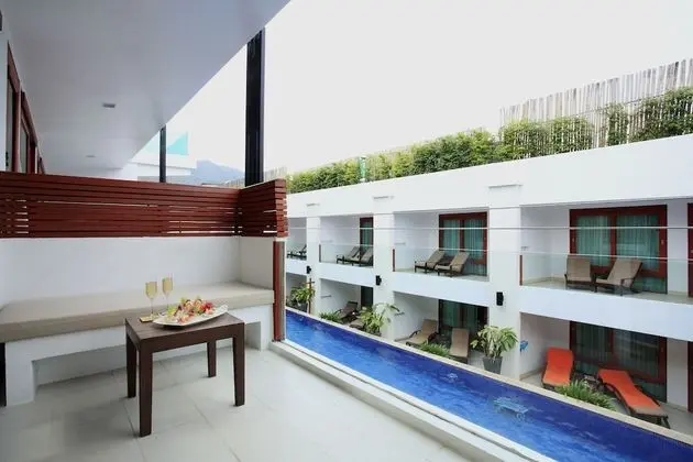 Deluxe Oda, Havuz Manzaralı (Free Daily Minibar)